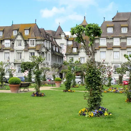 Orleans By Interhome טרוביל-סור-מאר