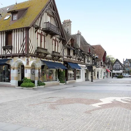 Orleans By Interhome דירה טרוביל-סור-מאר
